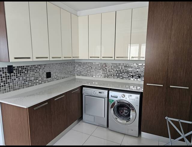4 BEDROOM HOUSE FOR SALE IN UMHLANGA RIDGE